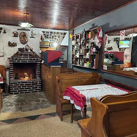Villa Zefi Rrenc Papaj Bagian luar foto