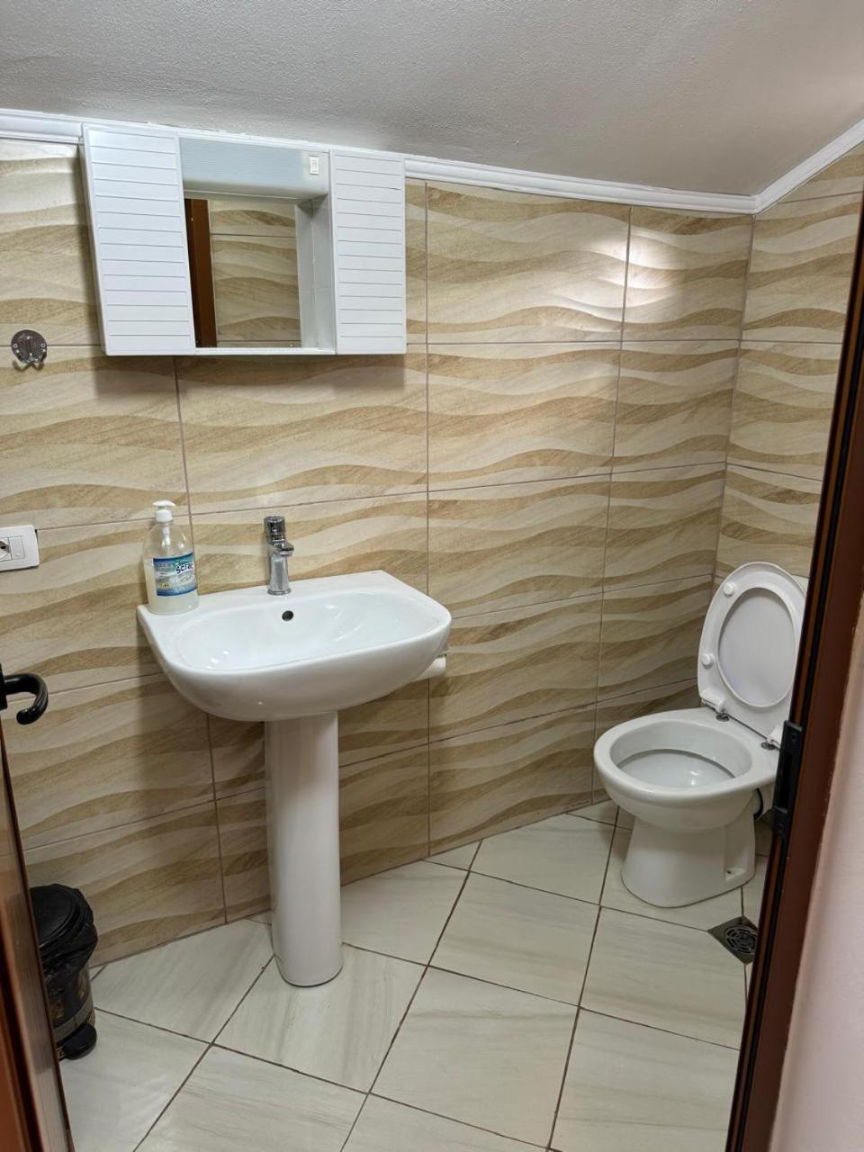Villa Zefi Rrenc Papaj Bagian luar foto
