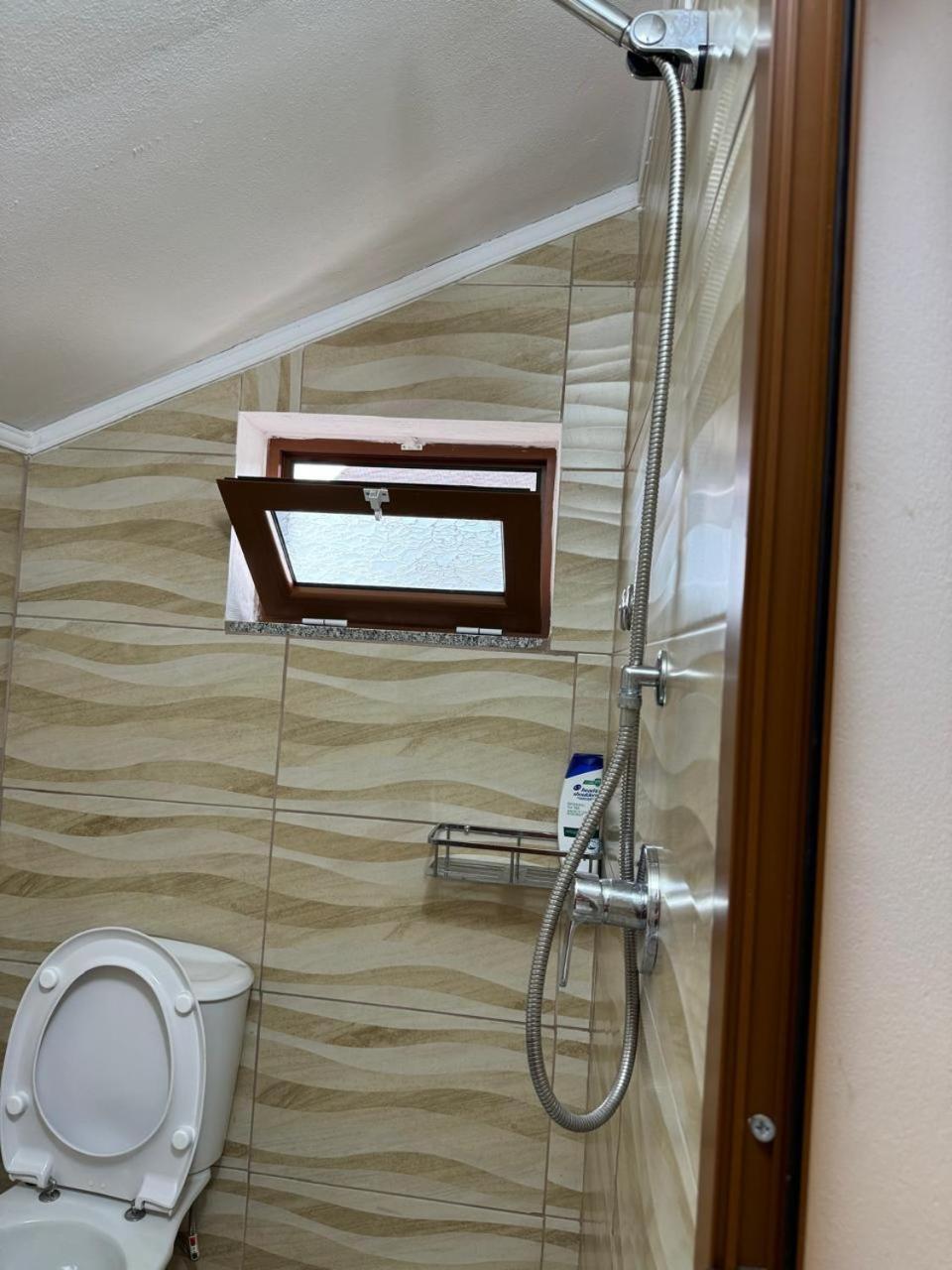 Villa Zefi Rrenc Papaj Bagian luar foto