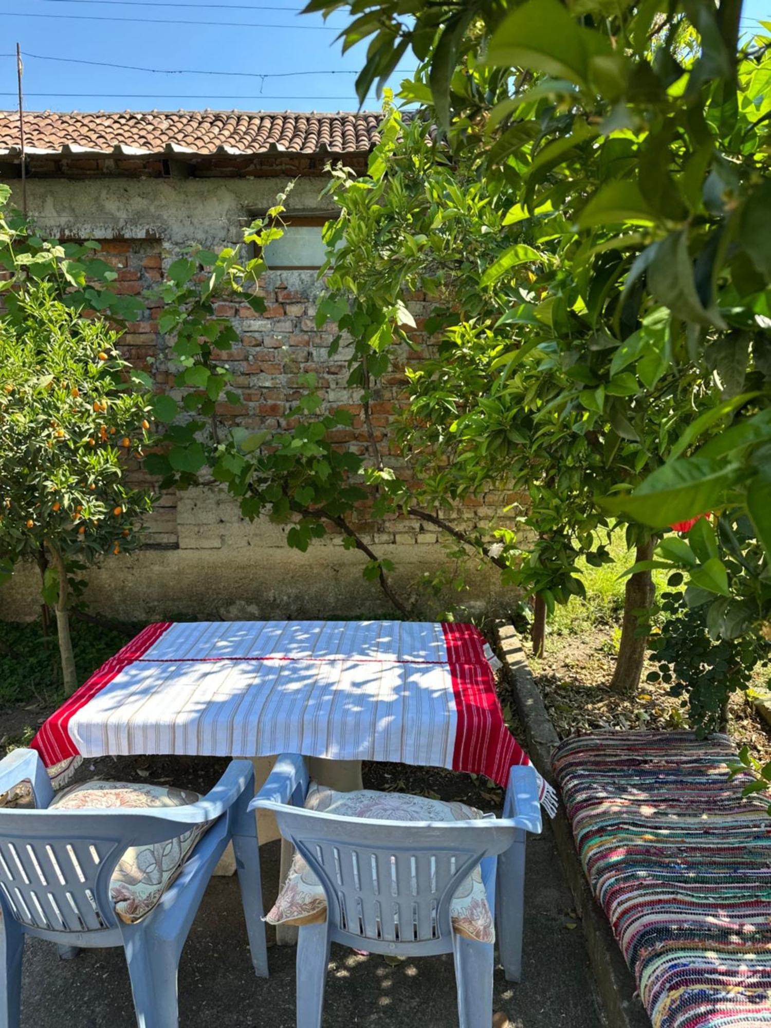 Villa Zefi Rrenc Papaj Bagian luar foto